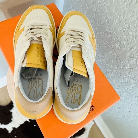 Miz Mooz Veronica Leather Sneaker Lightweight Yellow/White Size 8.5 Euro 39, NWT - Picture 16 of 17